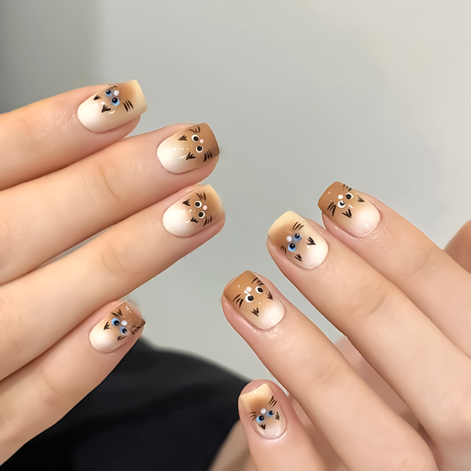 Kunstnagels van hars, korte op - Resin Art Online recensie en prijs