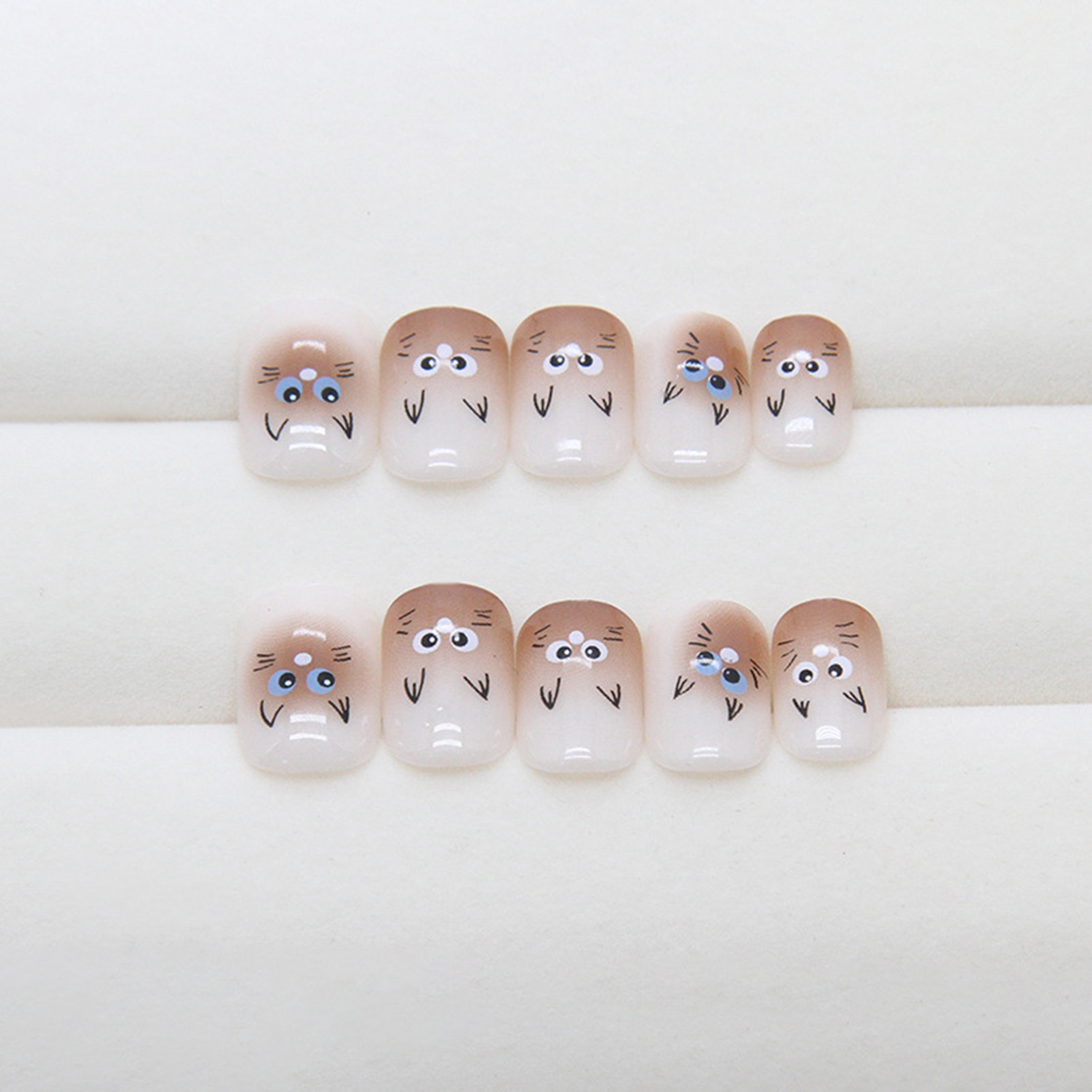 Kunstnagels van hars, korte op - Resin Art Online recensie en prijs